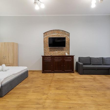 לבוב Apartment On Stavropihiiska Street 3 מראה חיצוני תמונה