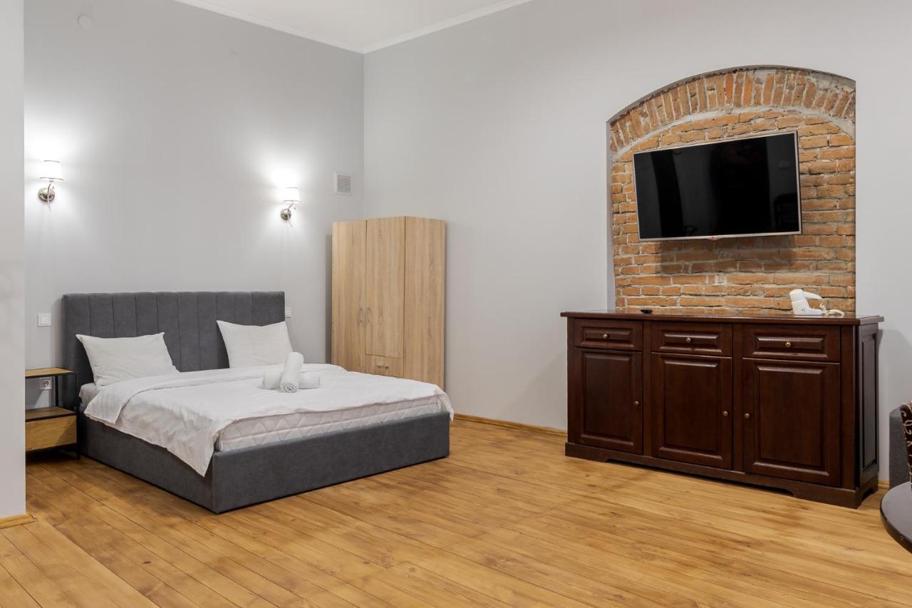 לבוב Apartment On Stavropihiiska Street 3 מראה חיצוני תמונה