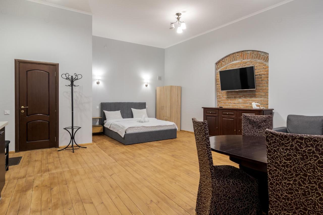לבוב Apartment On Stavropihiiska Street 3 מראה חיצוני תמונה