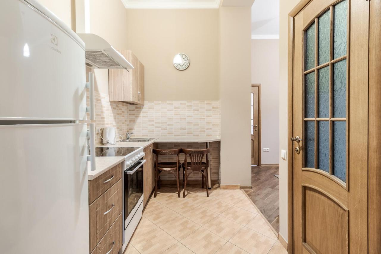לבוב Apartment On Stavropihiiska Street 3 מראה חיצוני תמונה