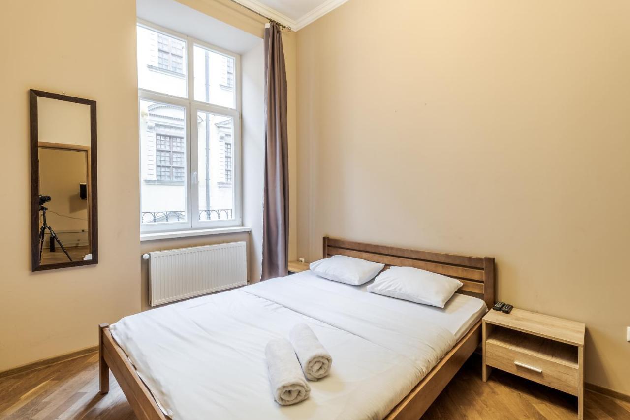 לבוב Apartment On Stavropihiiska Street 3 מראה חיצוני תמונה